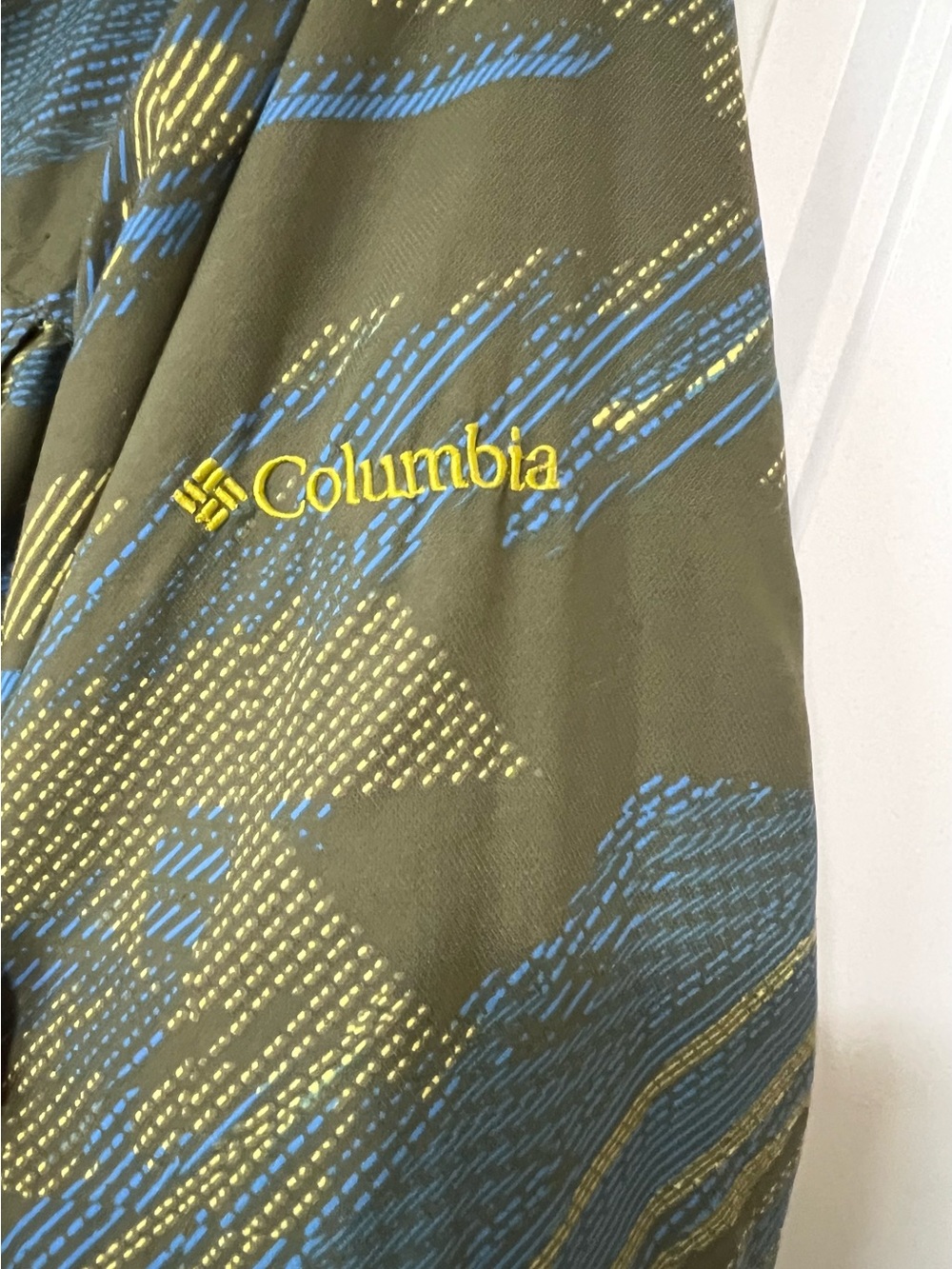 Columbia Omni-Tech Waterproof Jacket Women’s L Hooded Seam Sealed Coat - Picture 3 of 12